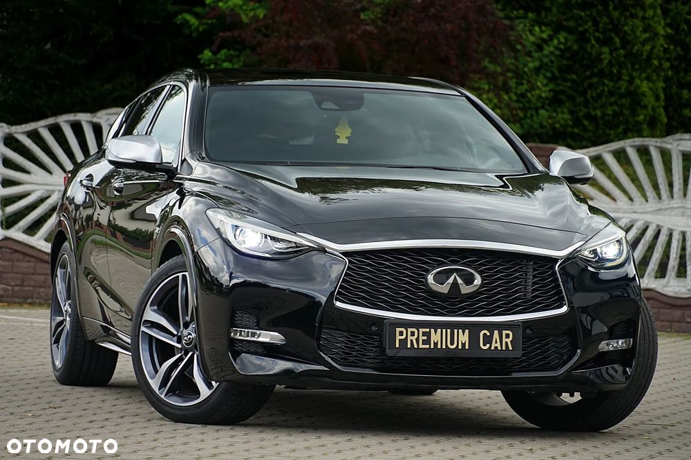Infiniti Q30 2.0t DCT AWD Sport - 7