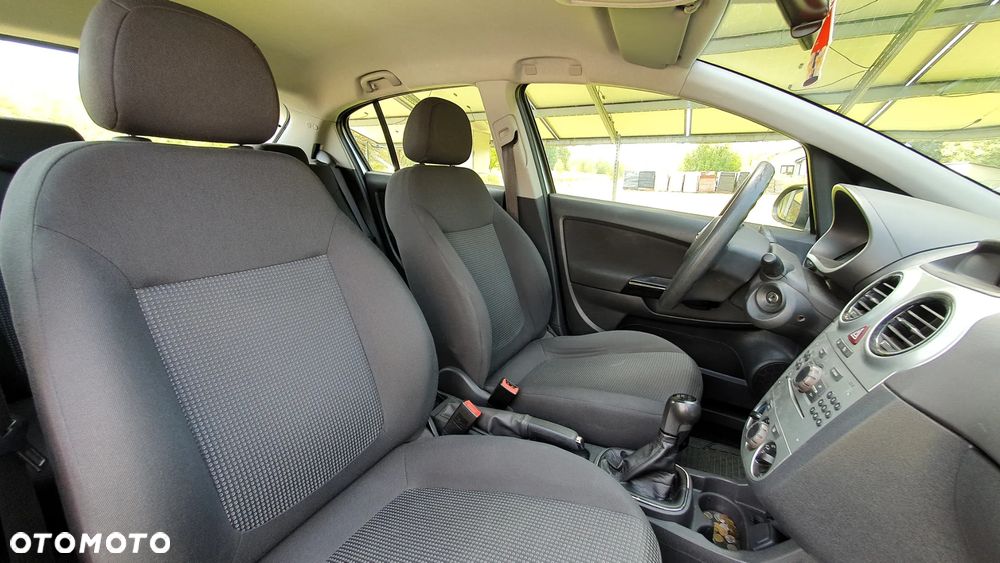 Opel Corsa 1.0 12V Essentia - 11