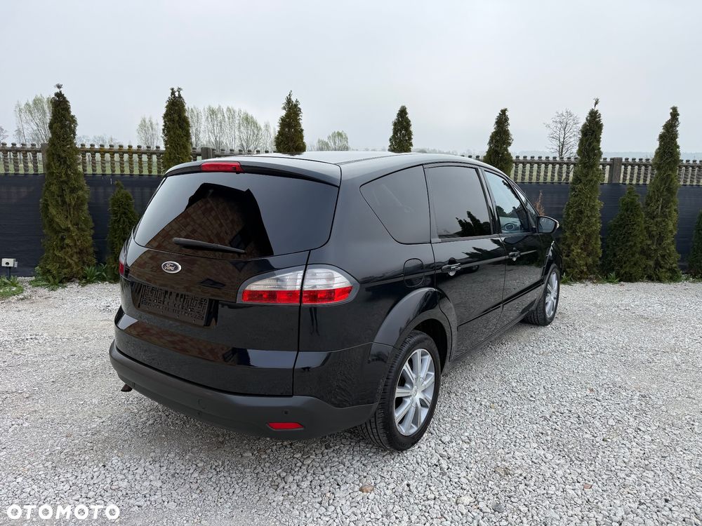 Ford S-Max - 8