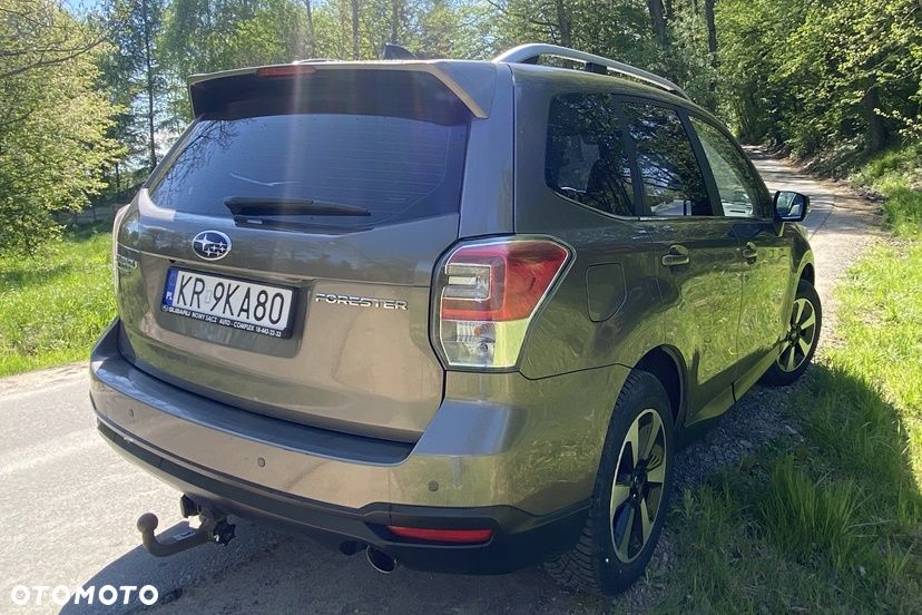 Subaru Forester 2.0 i Exclusive (EyeSight) Lineartronic - 3