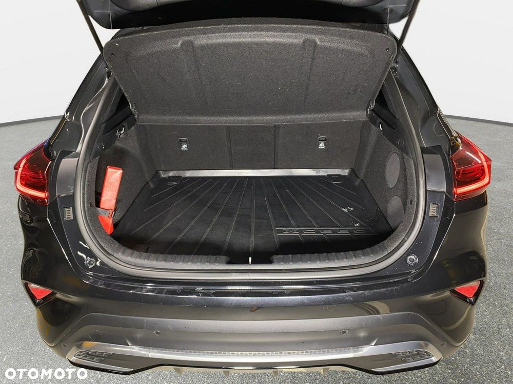 Kia XCeed - 17