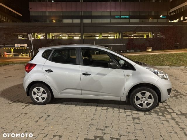 Kia Venga - 21