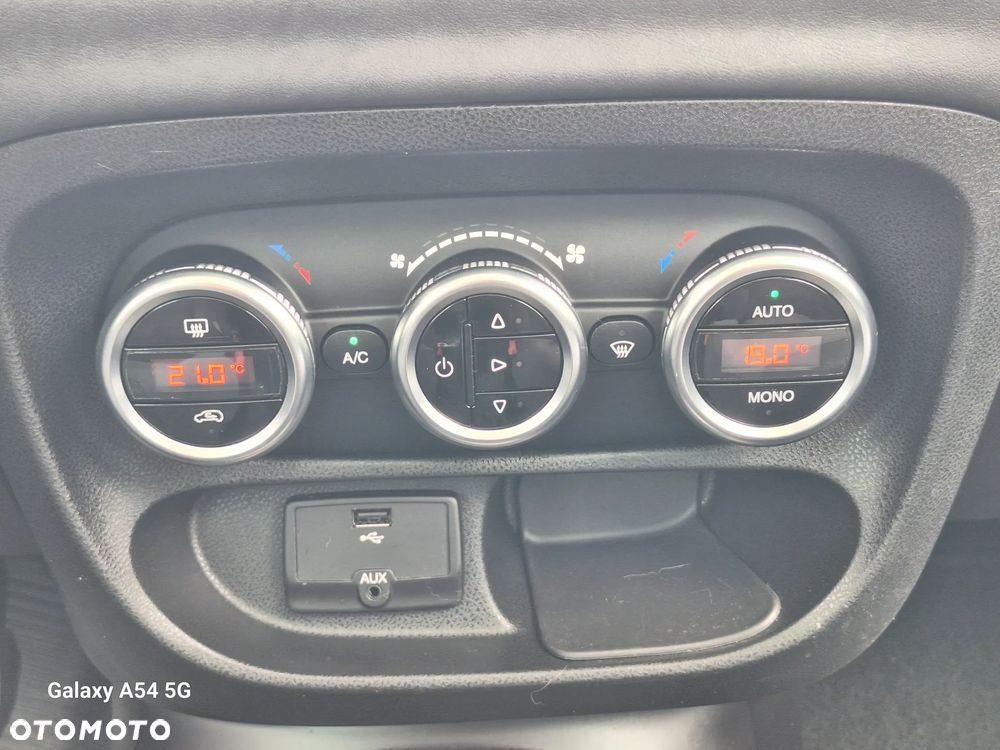 Fiat 500L 1.4 16V Lounge - 27