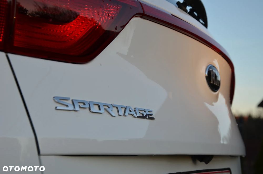 Kia Sportage 1.6 GDI 2WD ISG Dream-Team Edition - 11