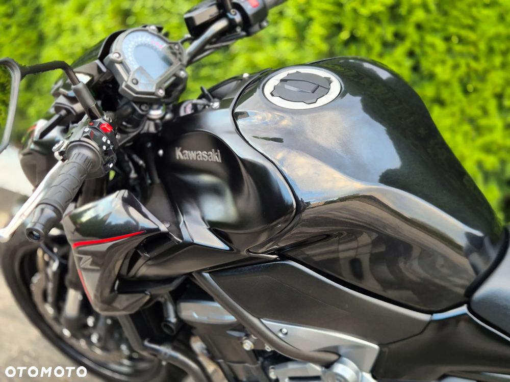 Kawasaki Z 900 - 20