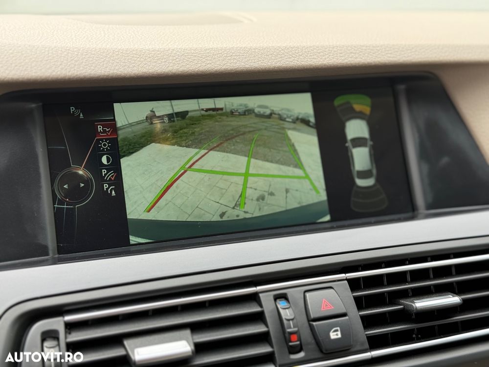 BMW Seria 5 520d Aut. Luxury Line - 12