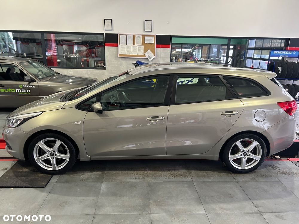 Kia Ceed 1.6 CRDi Smart - 4