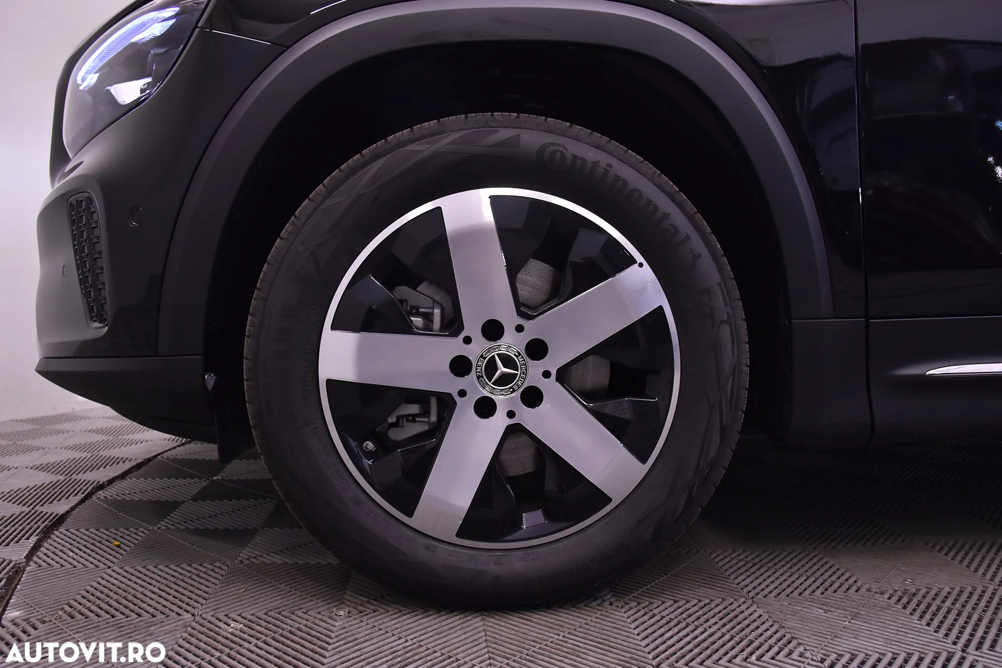 Mercedes-Benz GLB 220 4Matic 8G-DCT Progressive Advanced - 14