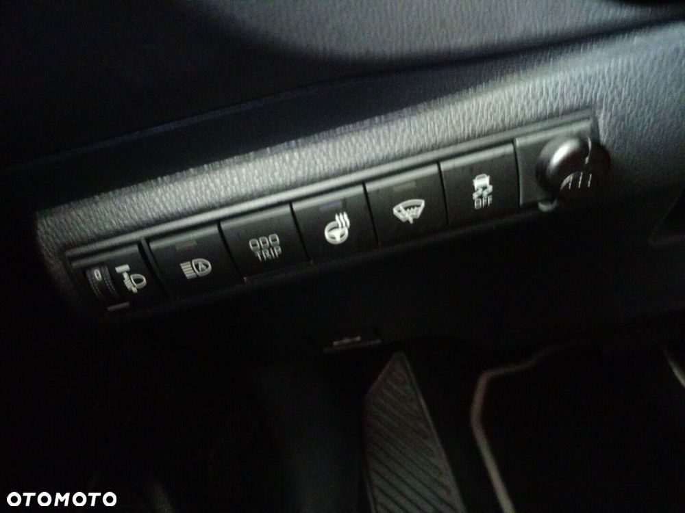 Toyota Corolla 1.8 Hybrid Style - 18
