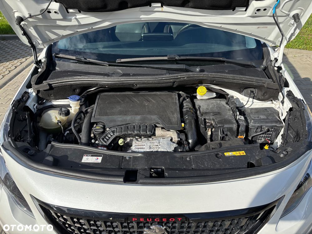Peugeot 2008 1.2 PureTech GT Line S&S EAT8 - 20