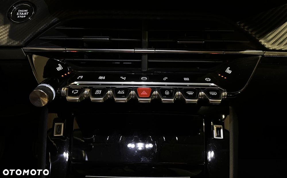 Peugeot 2008 PureTech 130 Allure - 17