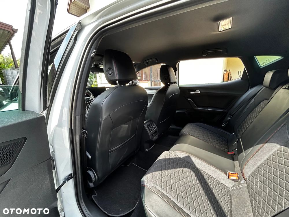 Seat Leon 1.5 eTSI FR DSG - 6