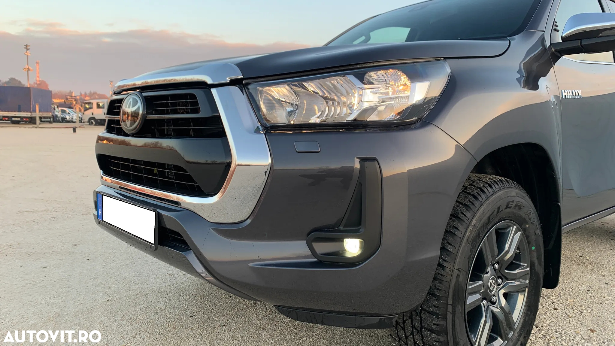 Toyota Hilux 2.4D 150CP 4x4 Double Cab AT Style - 11