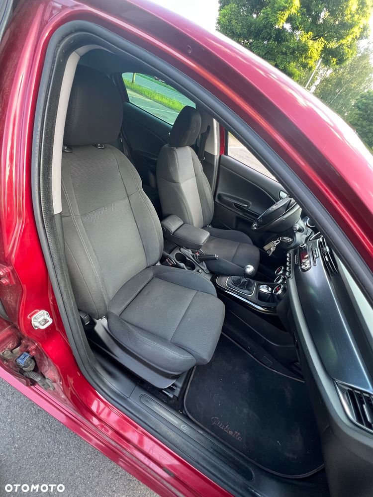 Alfa Romeo Giulietta 2.0 JTDM Distinctive - 11