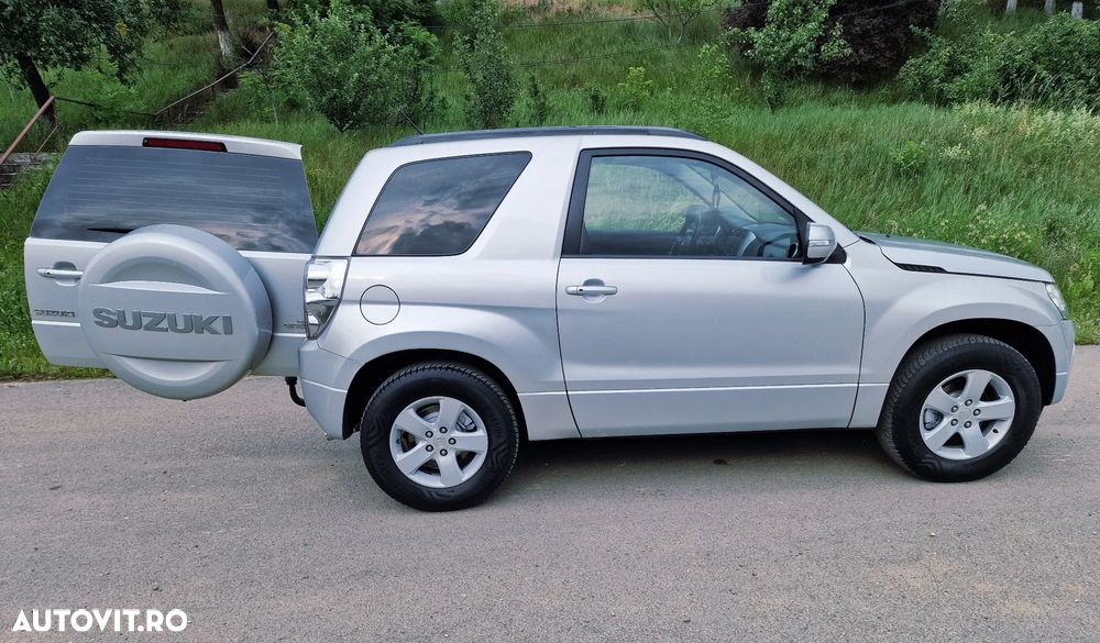Suzuki Grand Vitara 1.9 DDiS Comfort - 9