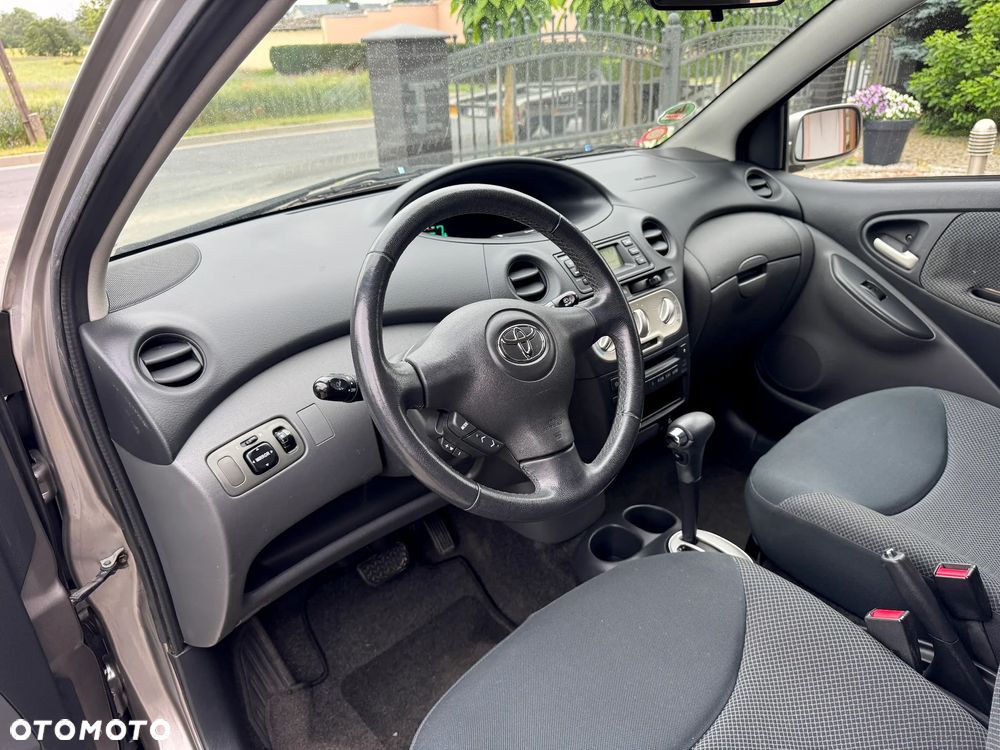 Toyota Yaris 1.3 Automatik Sol - 14