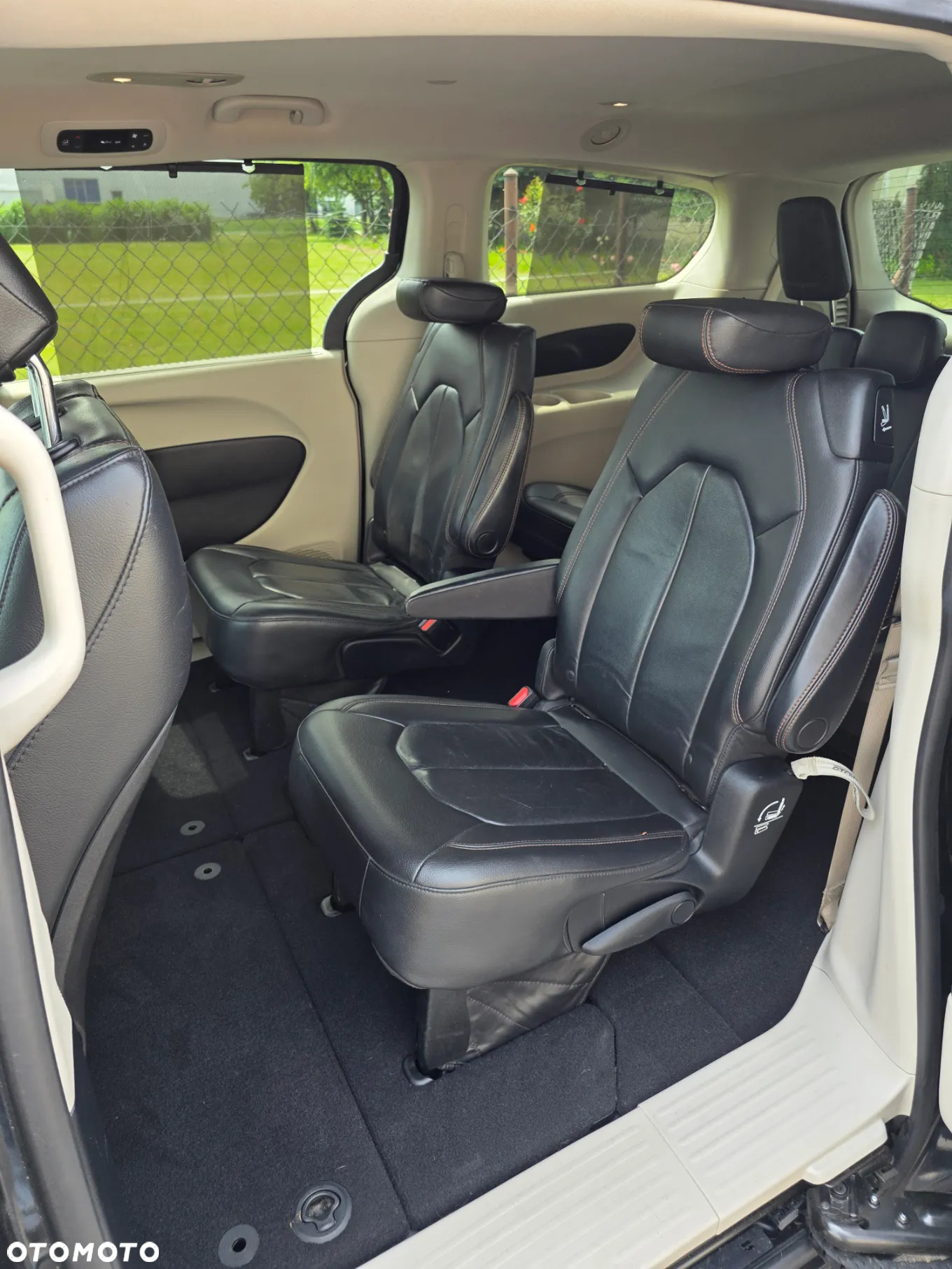 Chrysler Pacifica - 13