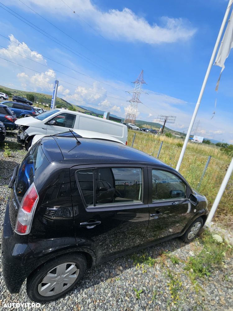 Subaru Justy - 3