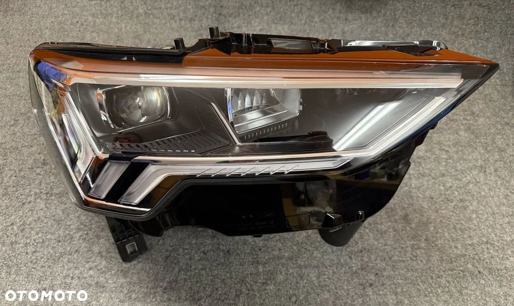 Audi Q3 SQ3 RSQ3 83A941034 lampa reflektor  PRAWY Matrix FUL LED 83A.941.034