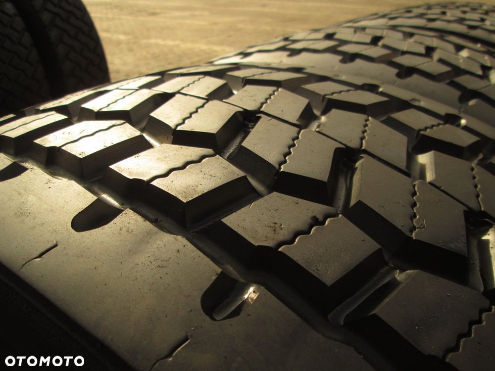 Opony 295/60R 22.5 Bieżnikowana WZÓR MICHELIN XW4S. Opony ciężarowe - 6