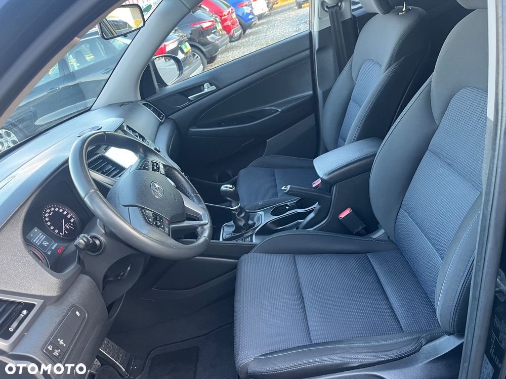 Hyundai Tucson blue 1.7 CRDi 2WD Intro Edition - 10