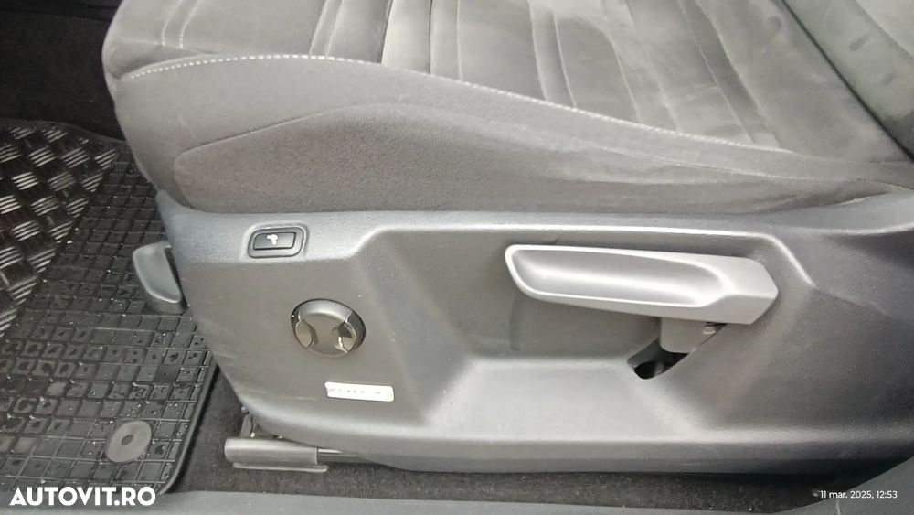 Volkswagen Touran 2.0 TDI EVO DSG Highline - 7