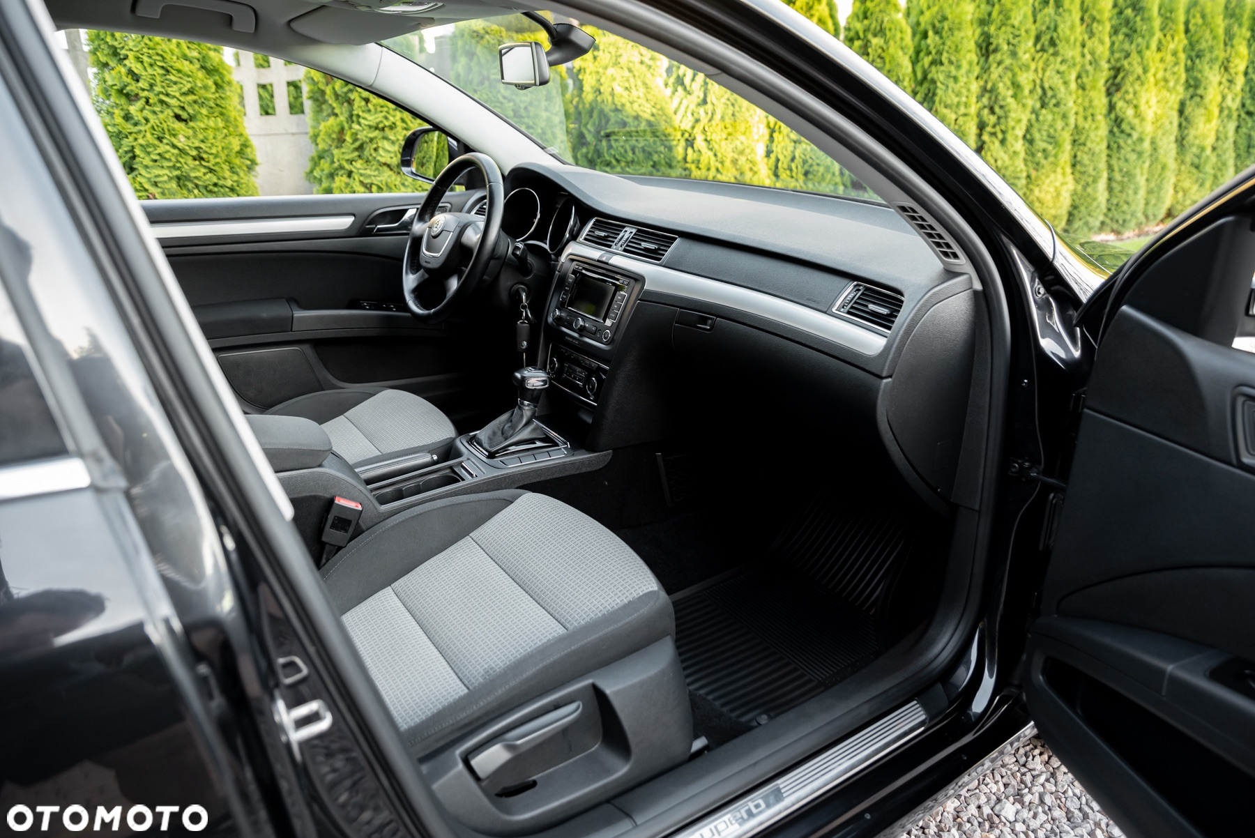 Skoda Superb 2.0 TDI Comfort DSG - 22