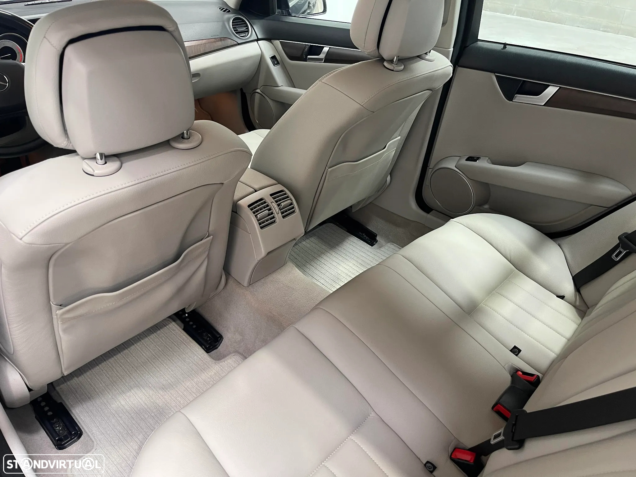 Mercedes-Benz C 220 CDi Elegance BE Aut. - 32