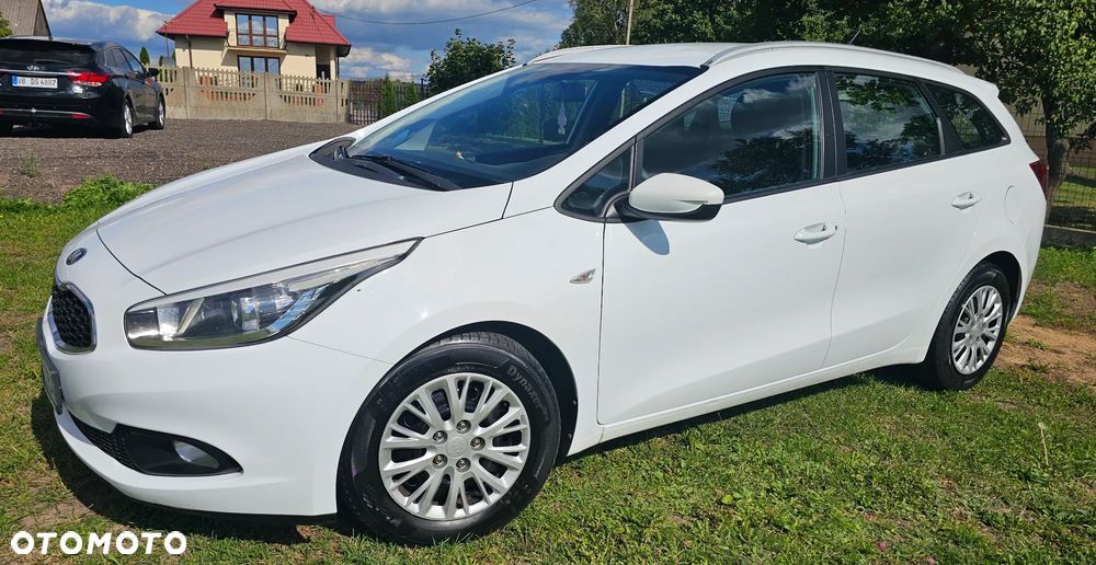 Kia Ceed - 9