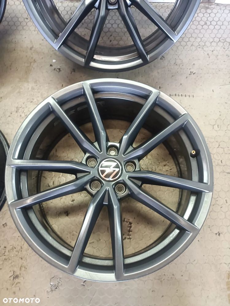3G0601025BH 8Jx19 ET44 PRETORIA Antracyt Felgi kola VW Passat B8 czesci - 5