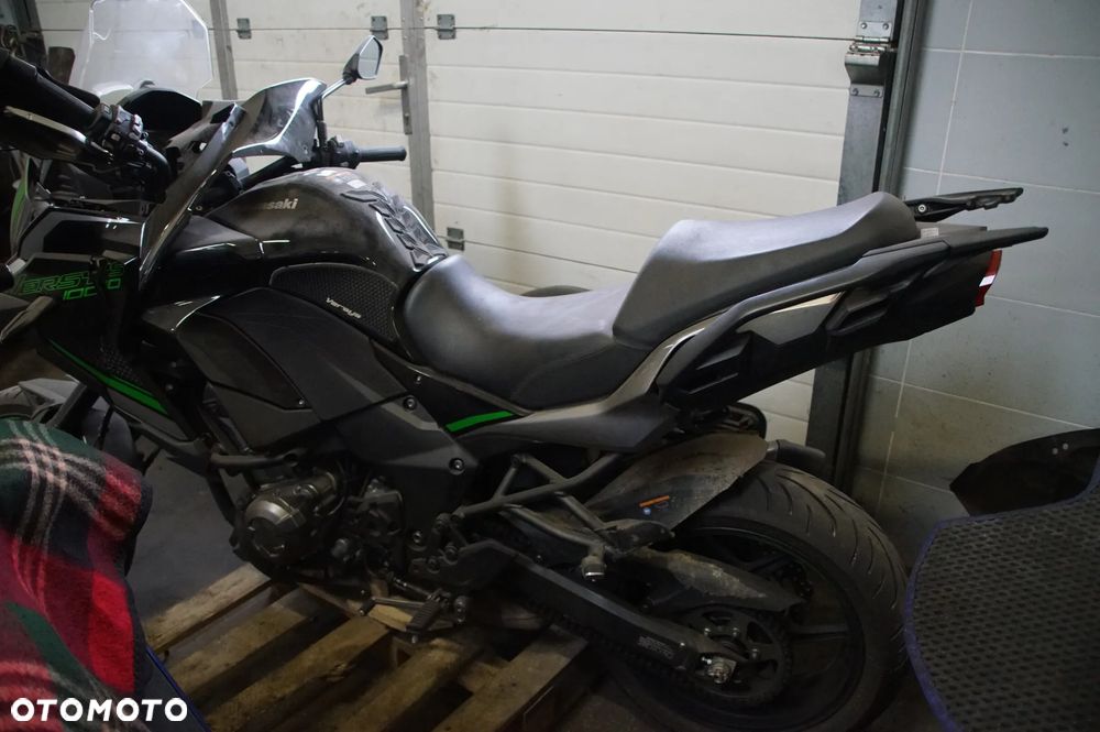Motocykl na części 692106889 Kawasaki Versys 1000 rocznik 2024 silnik skrzynia wahacz siedzenie rama rozrusznik skup motocykli motorowerów - 8