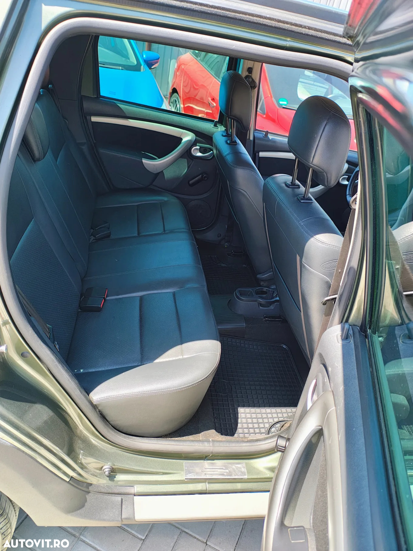 Dacia Duster 1.5 dCi 4x2 Prestige - 31