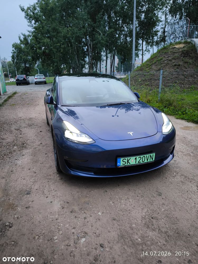 Tesla Model 3 - 2