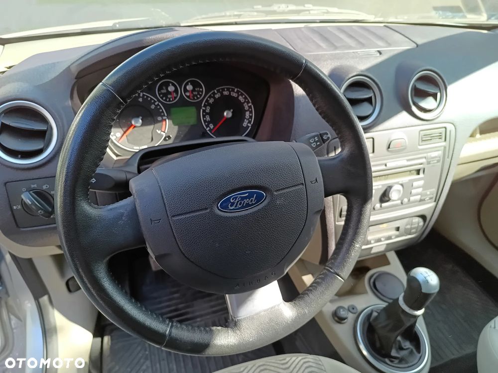 Ford Fusion 1.4 + - 21