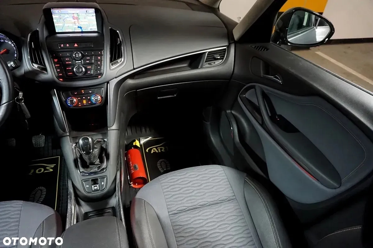 Opel Zafira - 26