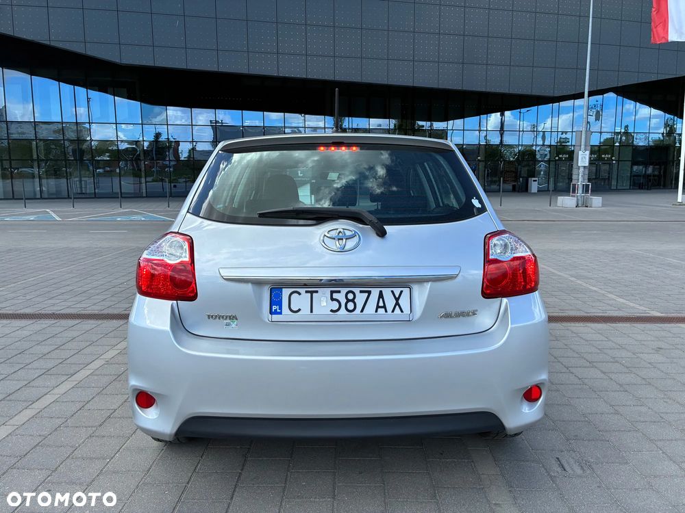 Toyota Auris 1.4 D-4D Luna - 6