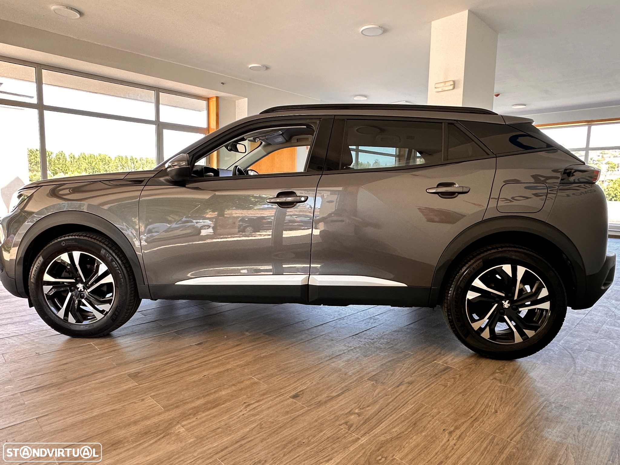 Peugeot 2008 PureTech 130 EAT8 Allure - 2