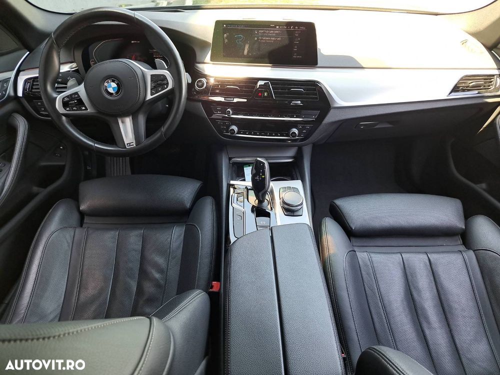 BMW 5 Series 2019 — imagine 11