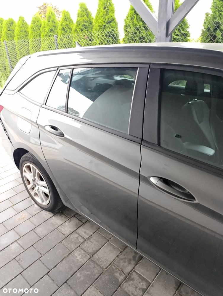 Opel Astra - 14