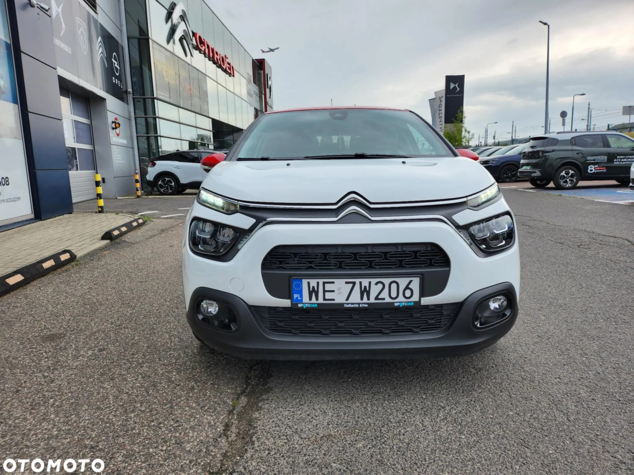 Citroën C3 1.2 PureTech Shine - 2