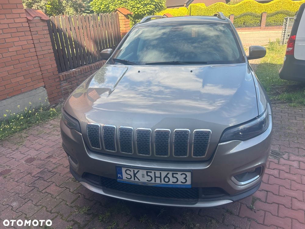 Jeep Cherokee - 1