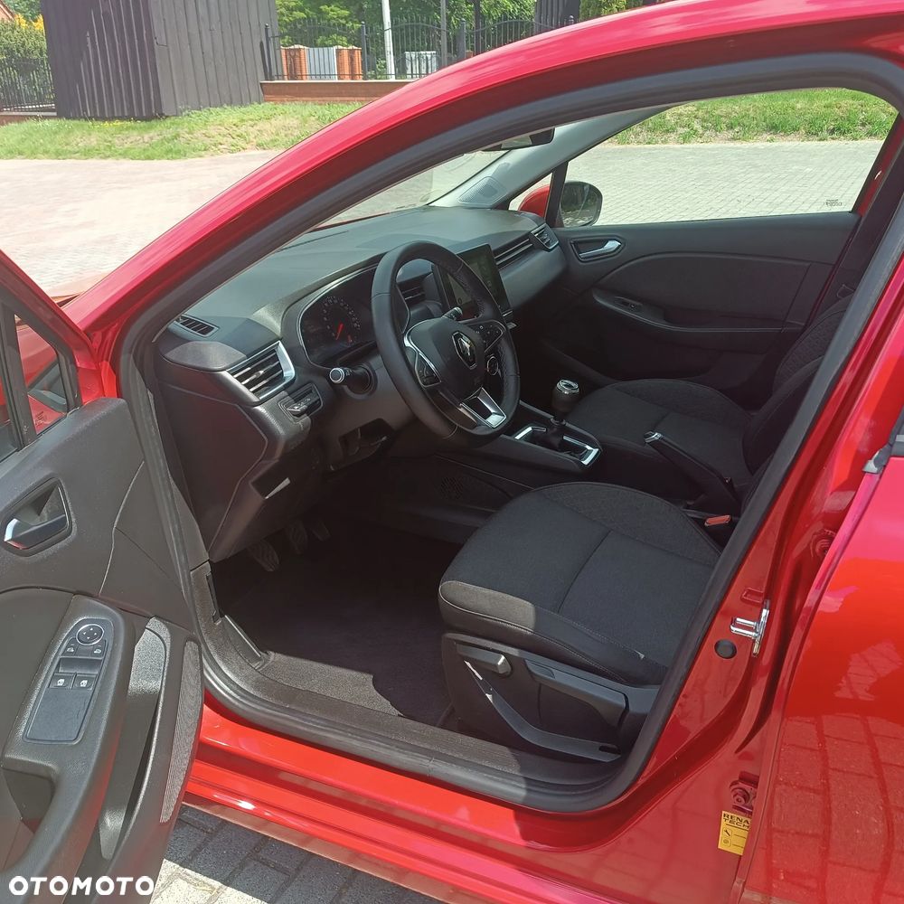 Renault Clio - 25