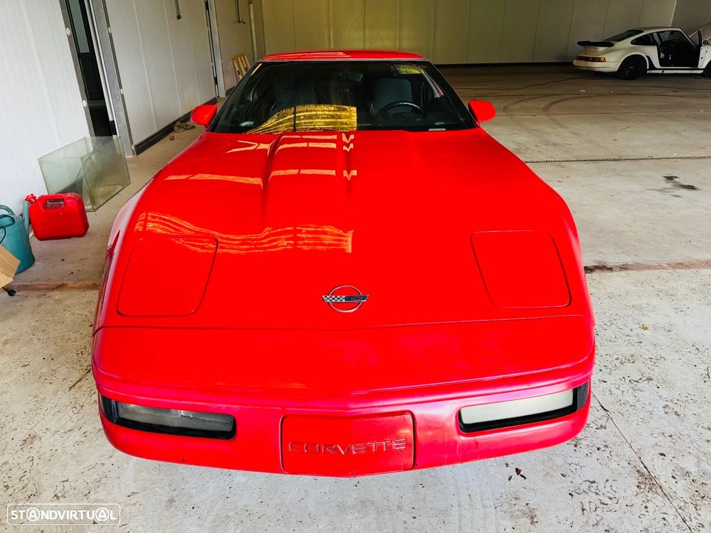 Chevrolet Corvette - 3