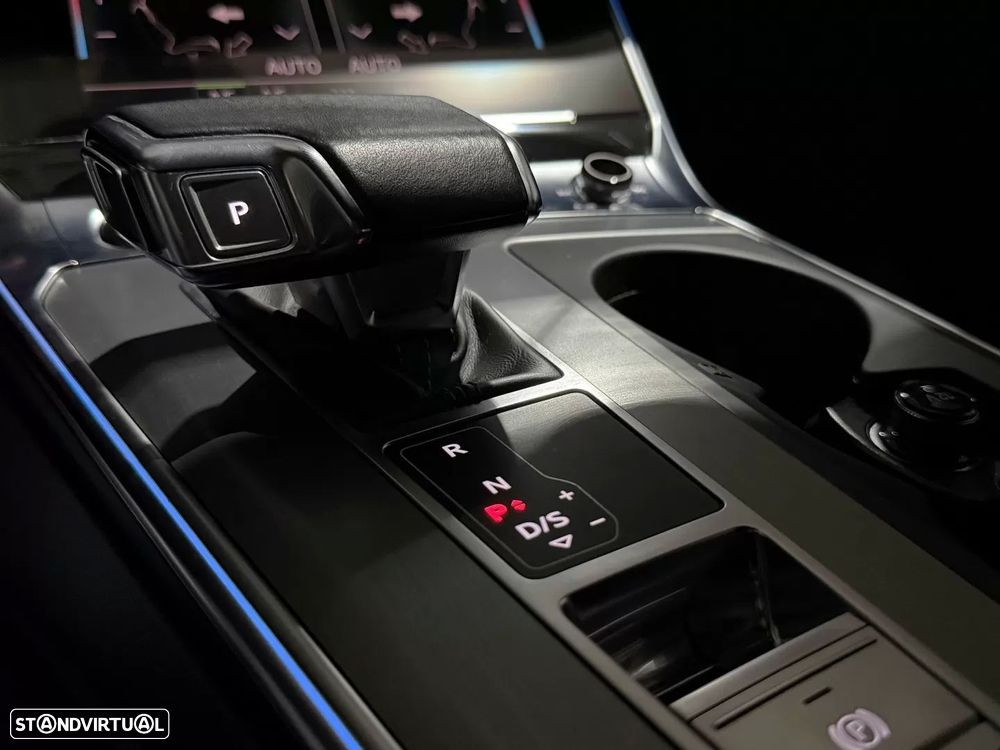 Audi A6 Avant 40 TDI Design S tronic - 25