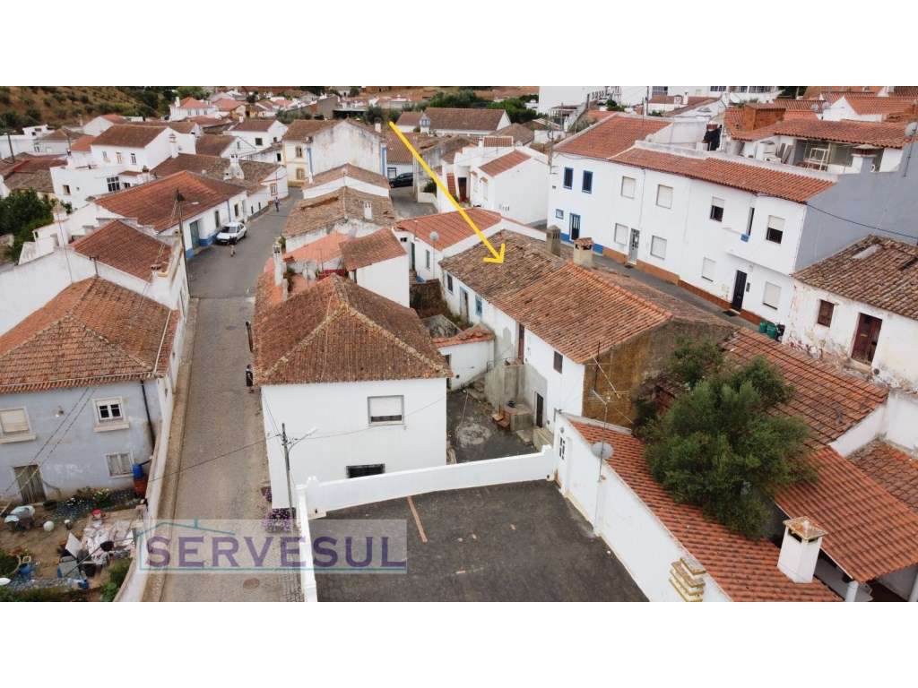 Casa Tipica para renovar no centro da Aldeia de Saboia, concelho de... - Grande imagem: 2/21