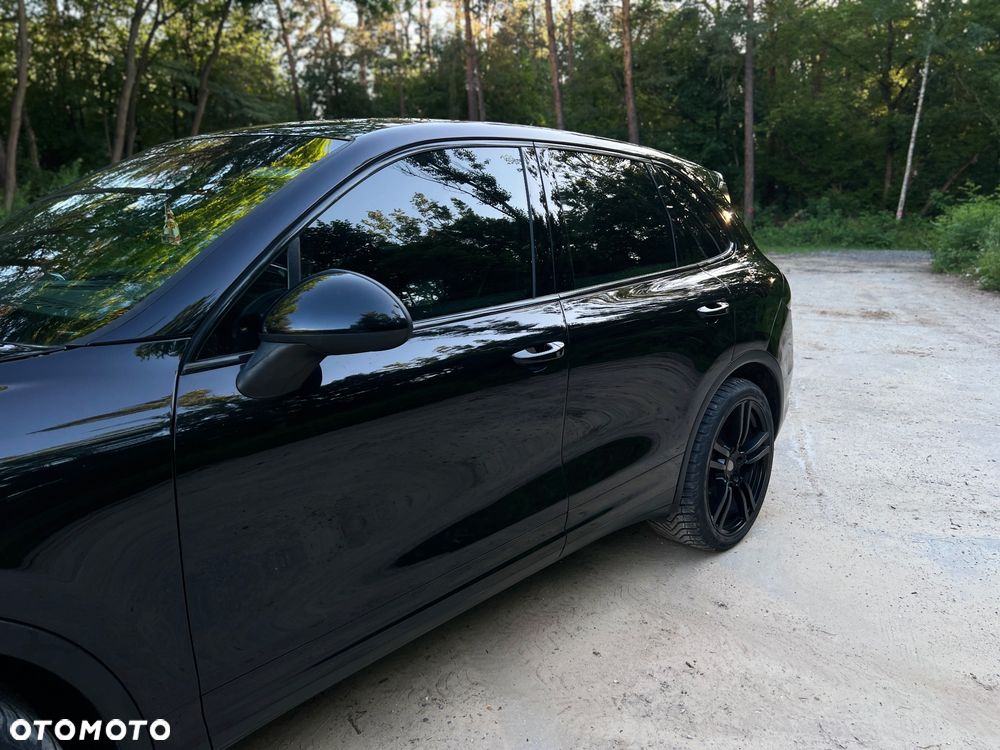 Porsche Cayenne S - 23