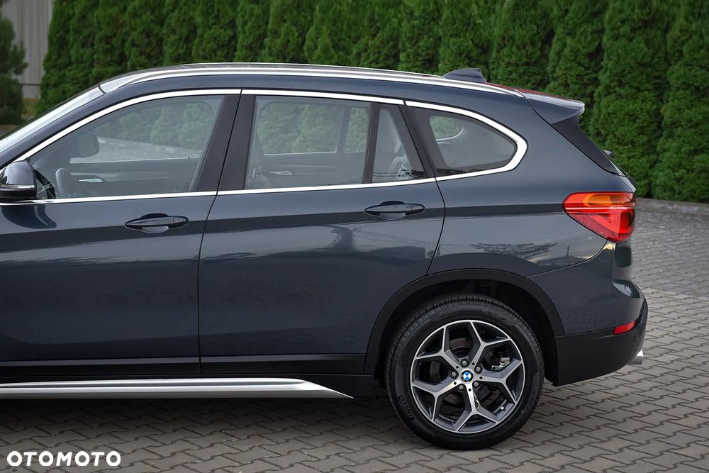 BMW X1 xDrive20d Sport Line - 20