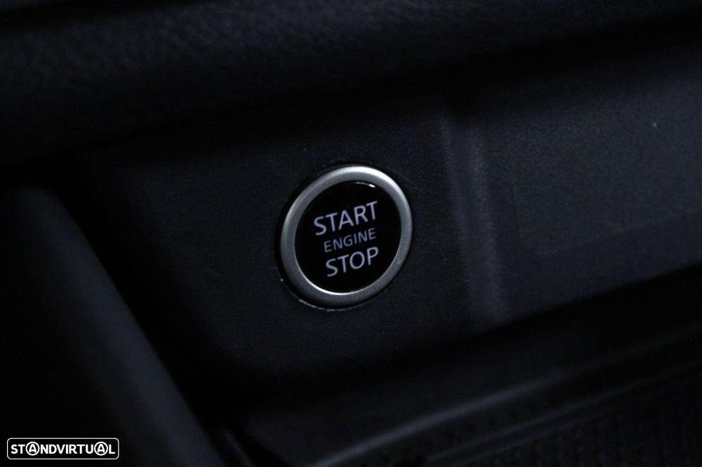 Nissan Qashqai 1.3 DIG-T N-Connecta LED - 30