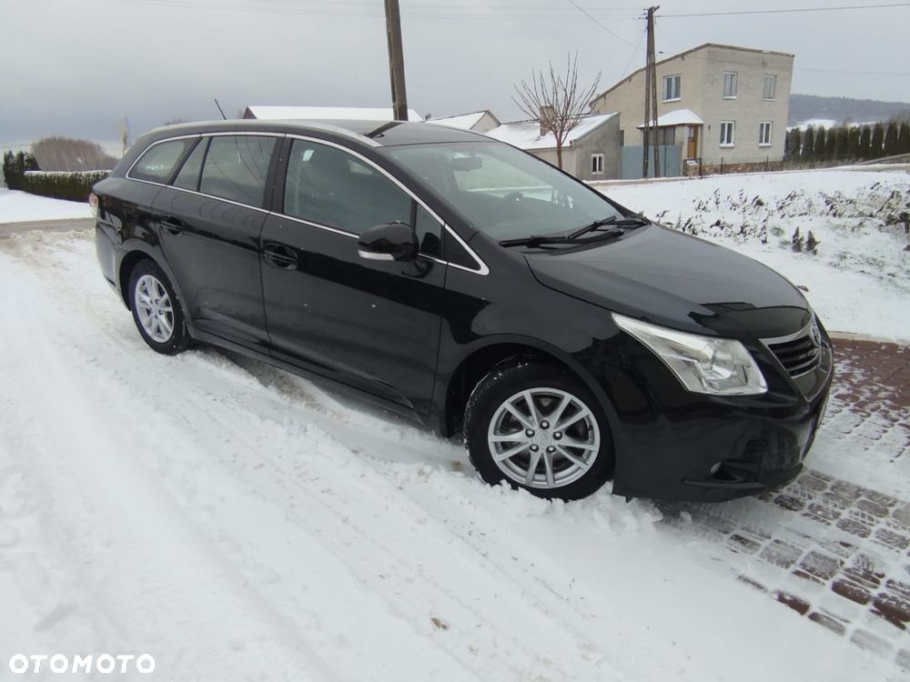 Toyota Avensis 1.8 Executive - 9