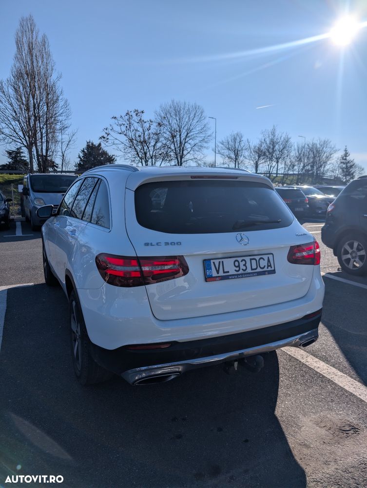 Mercedes-Benz GLC 300 4Matic 9G-TRONIC Exclusive - 11